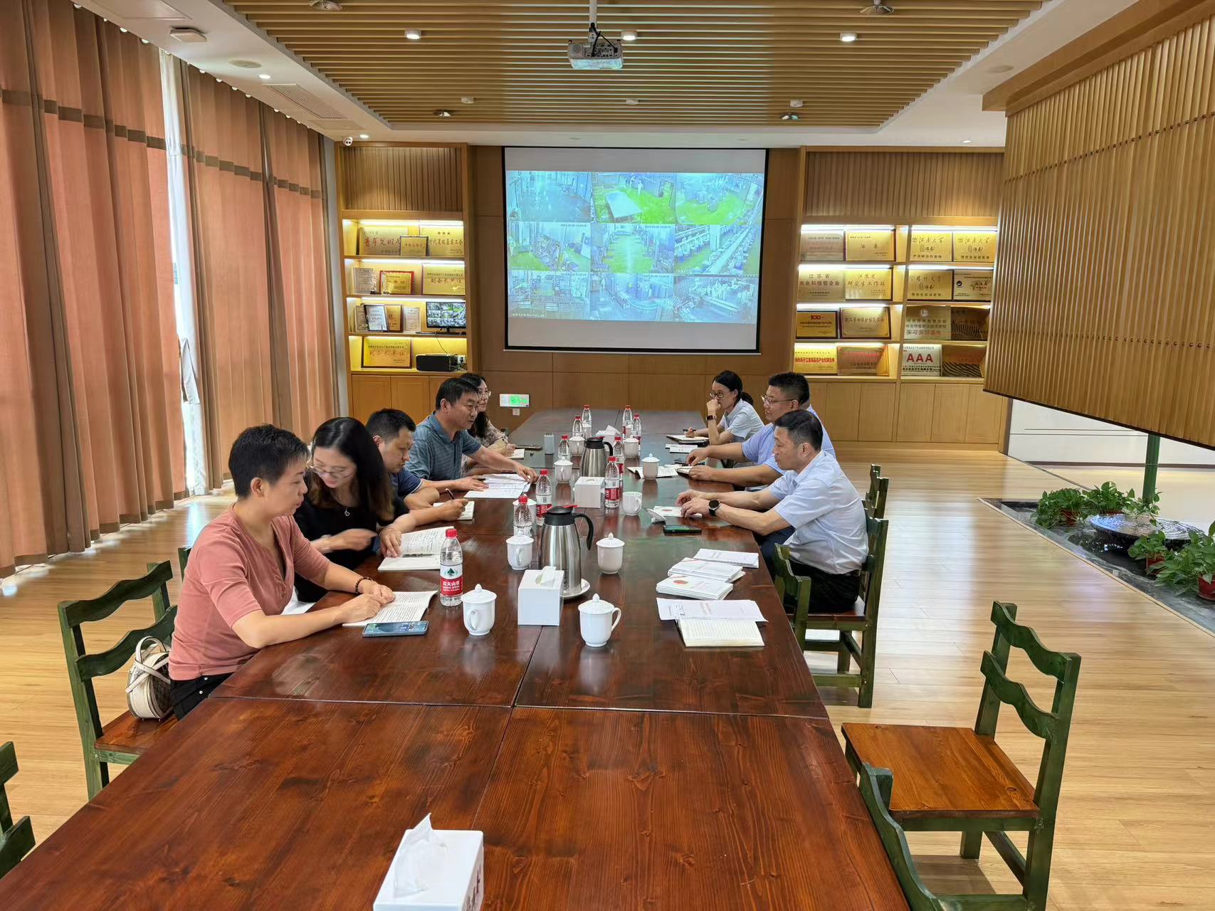 1723615598136016.jpg ba0e88c042e4481284e920214ded8de.jpg