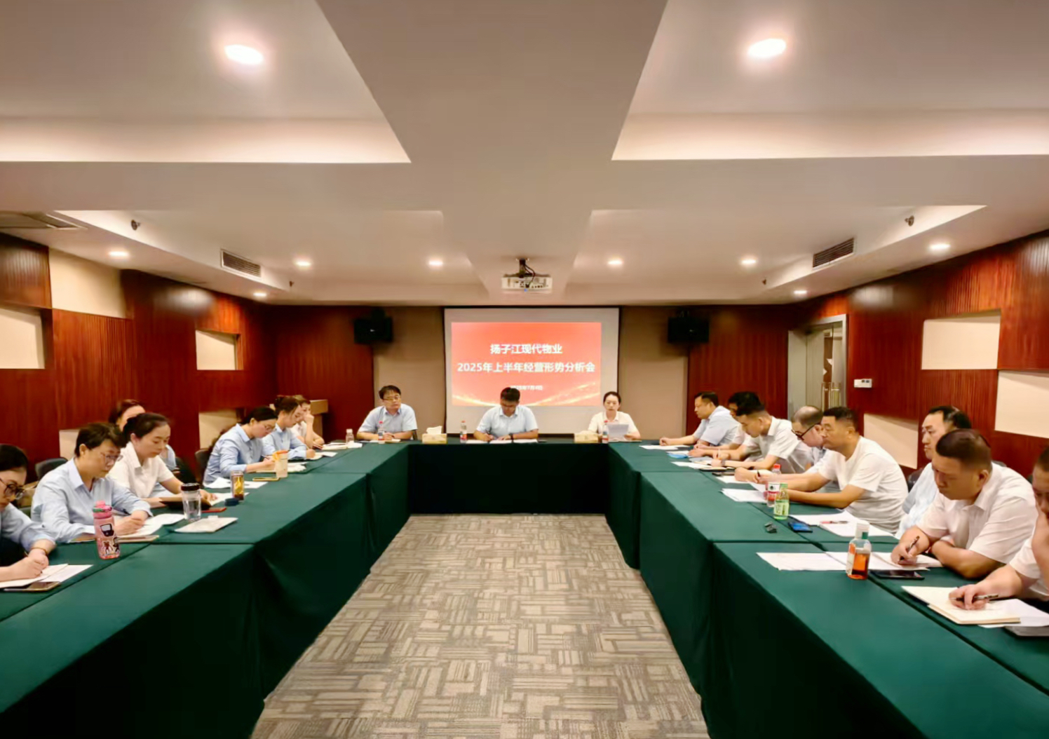 1751855561734758.jpg 056741c87e0a61c0b2e9f99a0a360cf.jpg