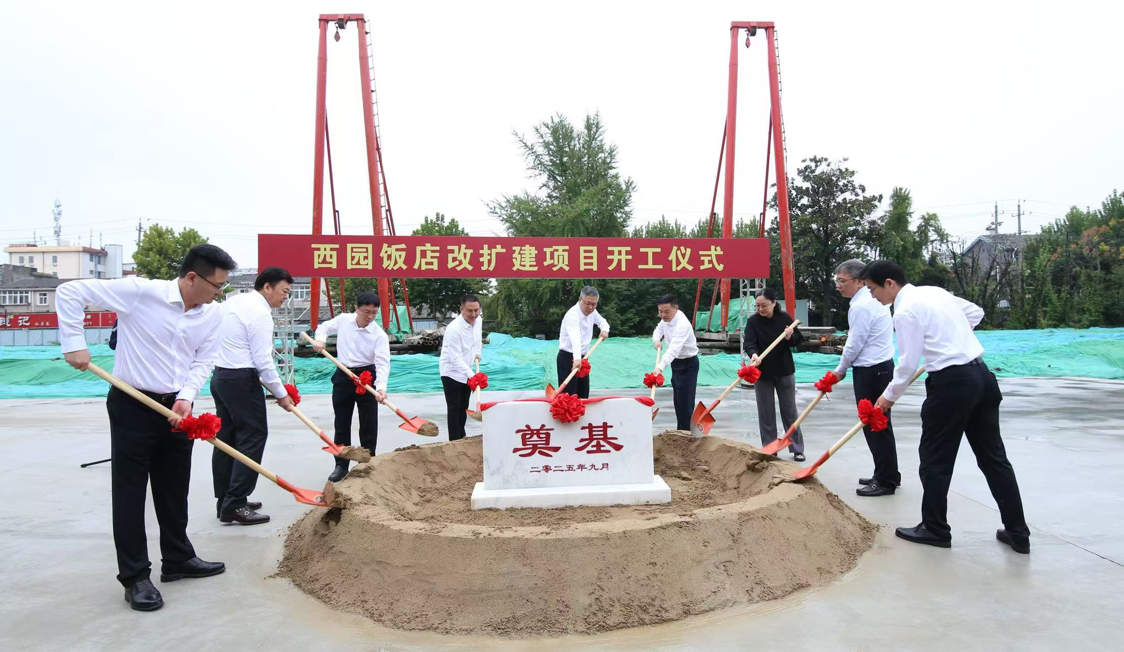 1758880336550647.jpg 3.jpg